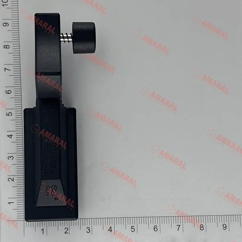 Interruptor TN31-2 (650115-9) para Esmerilhadeira M0920/M0921/M9002 Makita