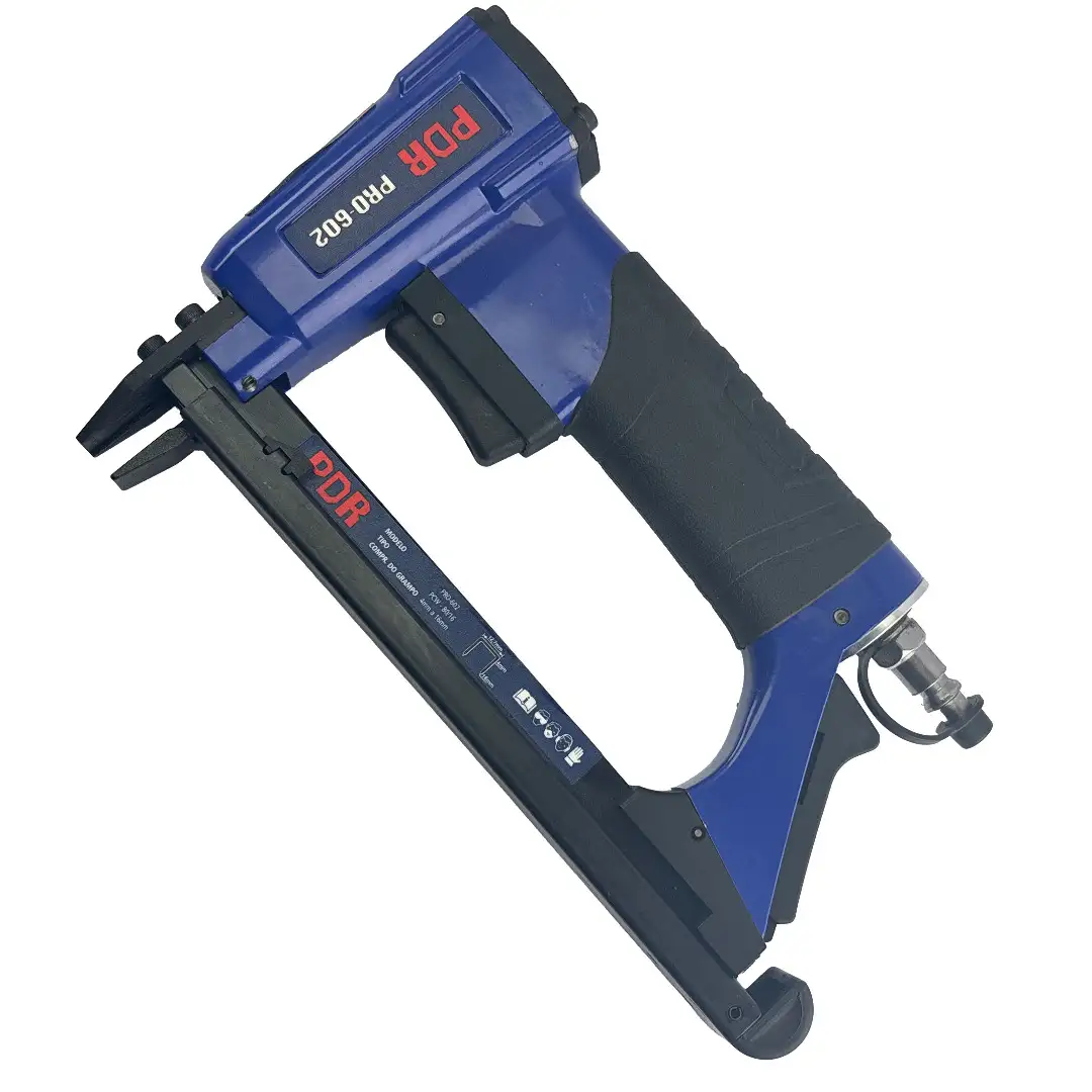 Grampeador PRO-602  80/16 grampo 6 a 16mm capac. 100 grampos PDR